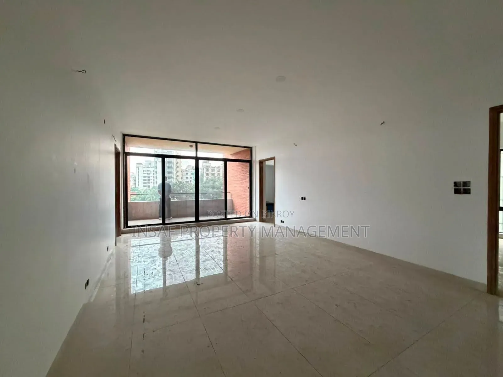 4 Bedroom Apartment in Gulshan for Rent