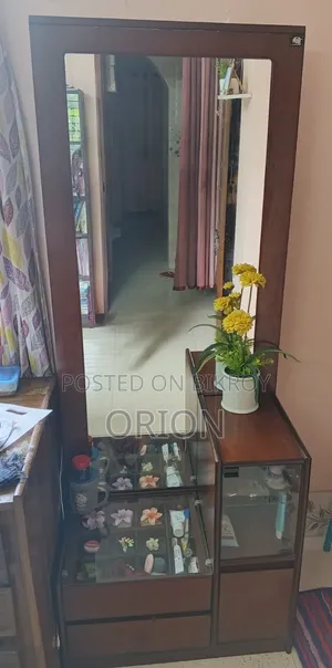 Regal Wooden Dressing Table