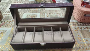 পুরুষদের ঘড়ির বাক্স