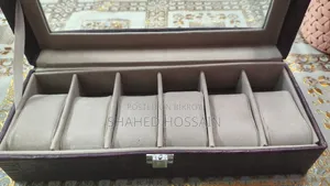 পুরুষদের ঘড়ির বাক্স