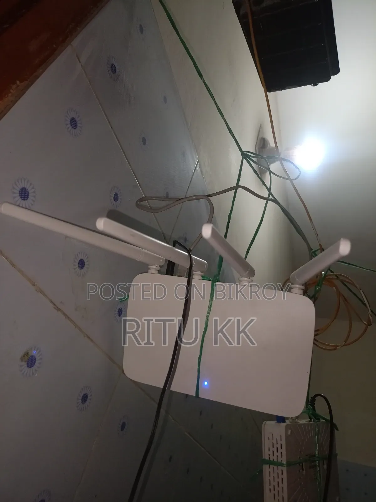 Tenda F4 Router