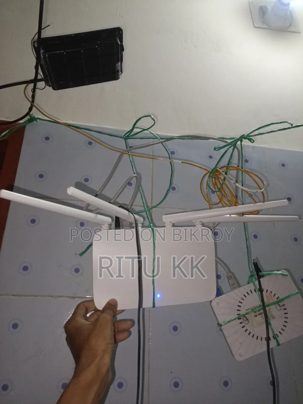 Tenda F4 Router