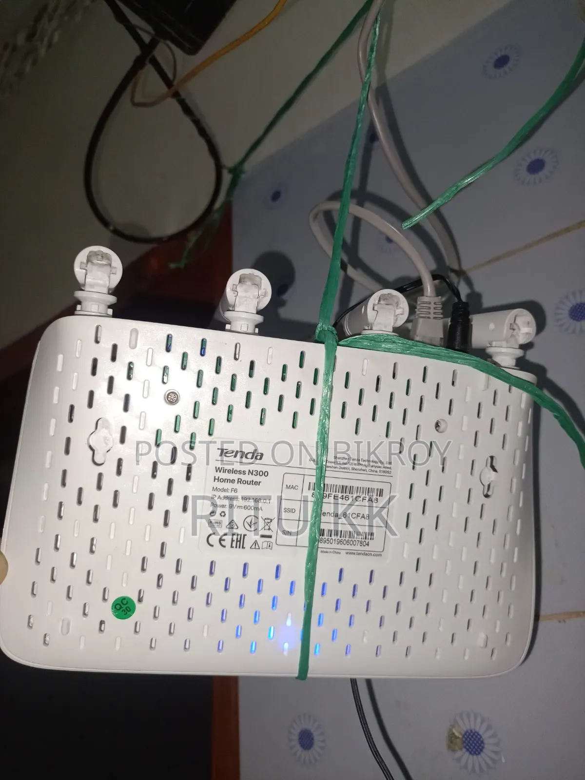 Tenda F4 Router