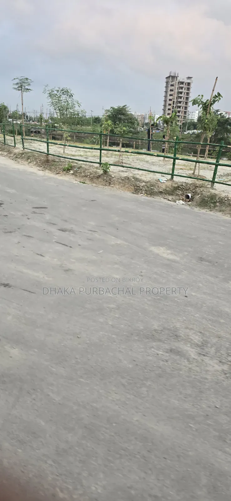 রাজউক পূর্বাচল ৭৫' রোডে দক্ষিণমুখী ৫ কাঠা প্লট বিক্রি করা হবে