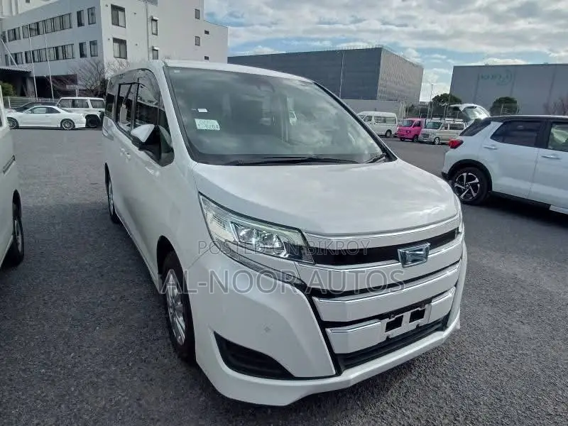Toyota Noah 2021 Pearl