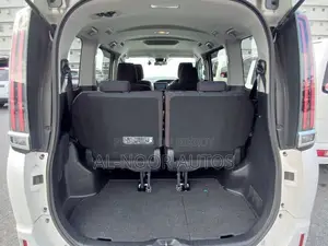 Toyota Noah 2021 Pearl