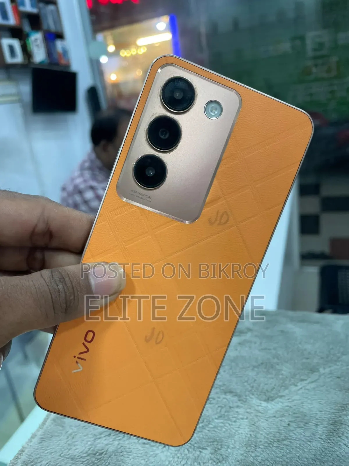 Vivo Y200e 128 GB Orange