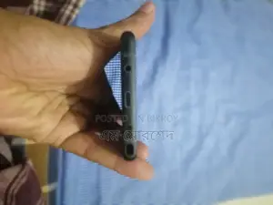 Apple iPhone XR 64 GB Red
