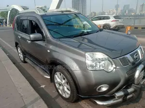 Nissan X-Trail 2011 Gray