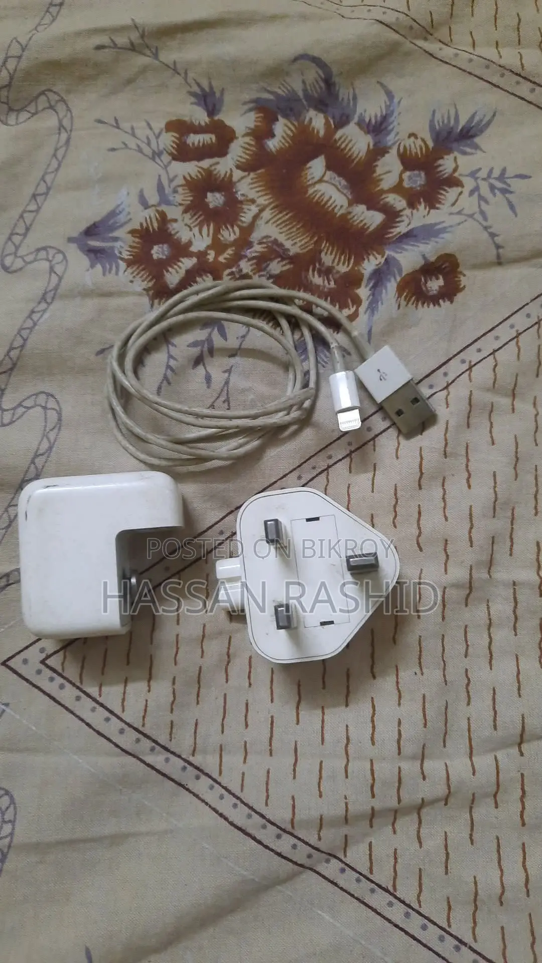 Genuine Apple 10W USB Mains Charger Original Lightning Cable