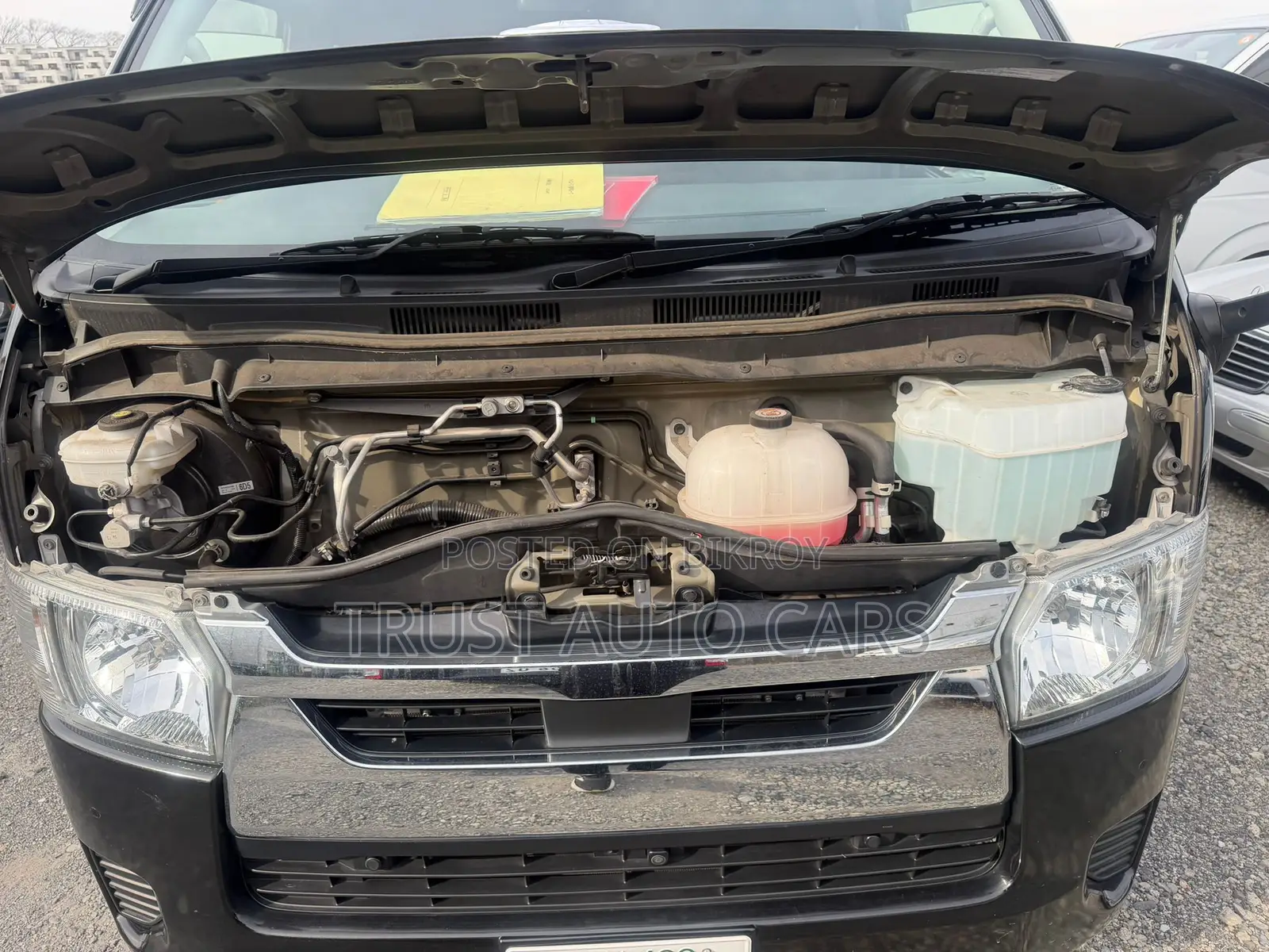 Toyota HiAce 2022 Black
