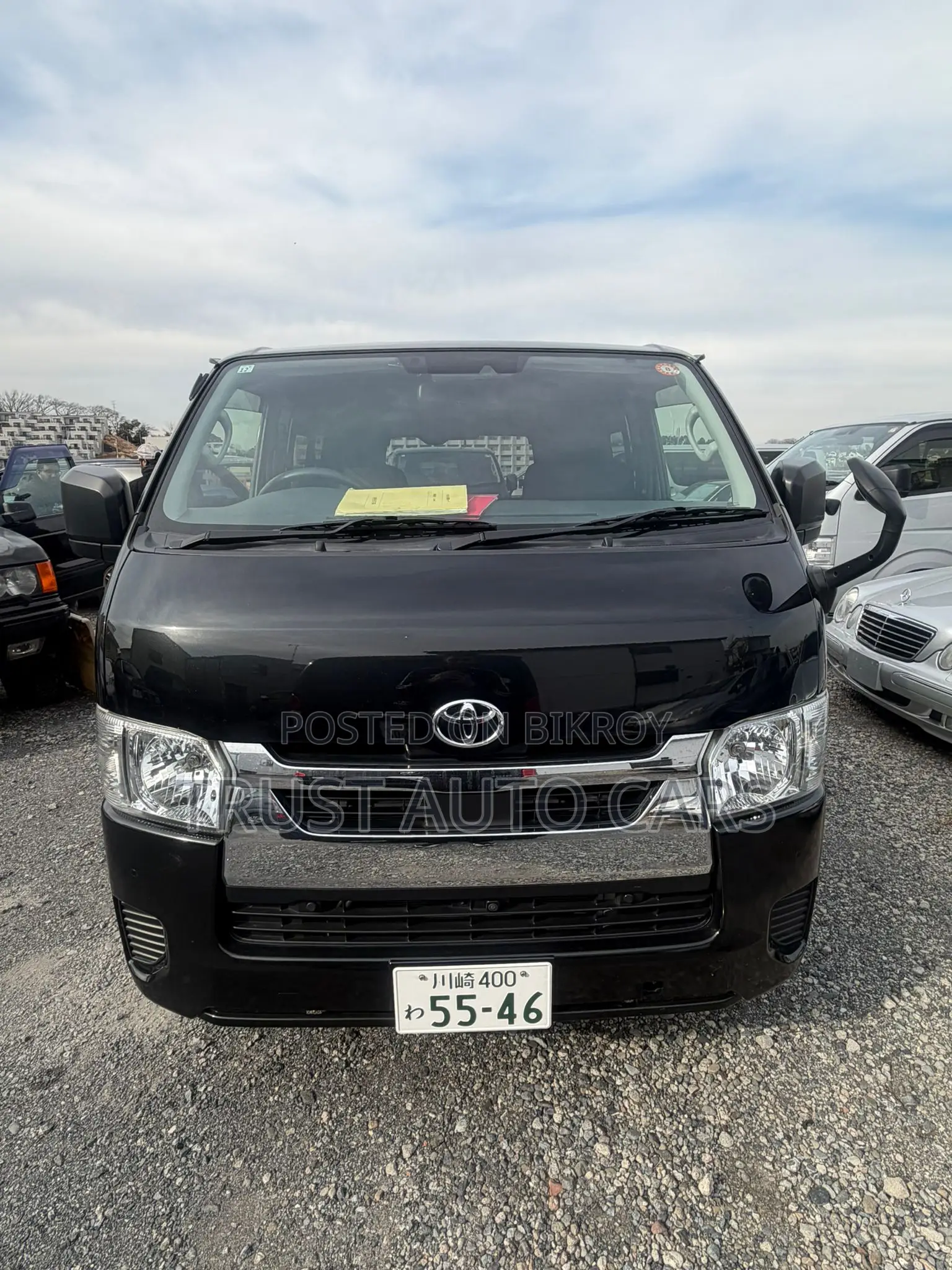 Toyota HiAce 2022 Black