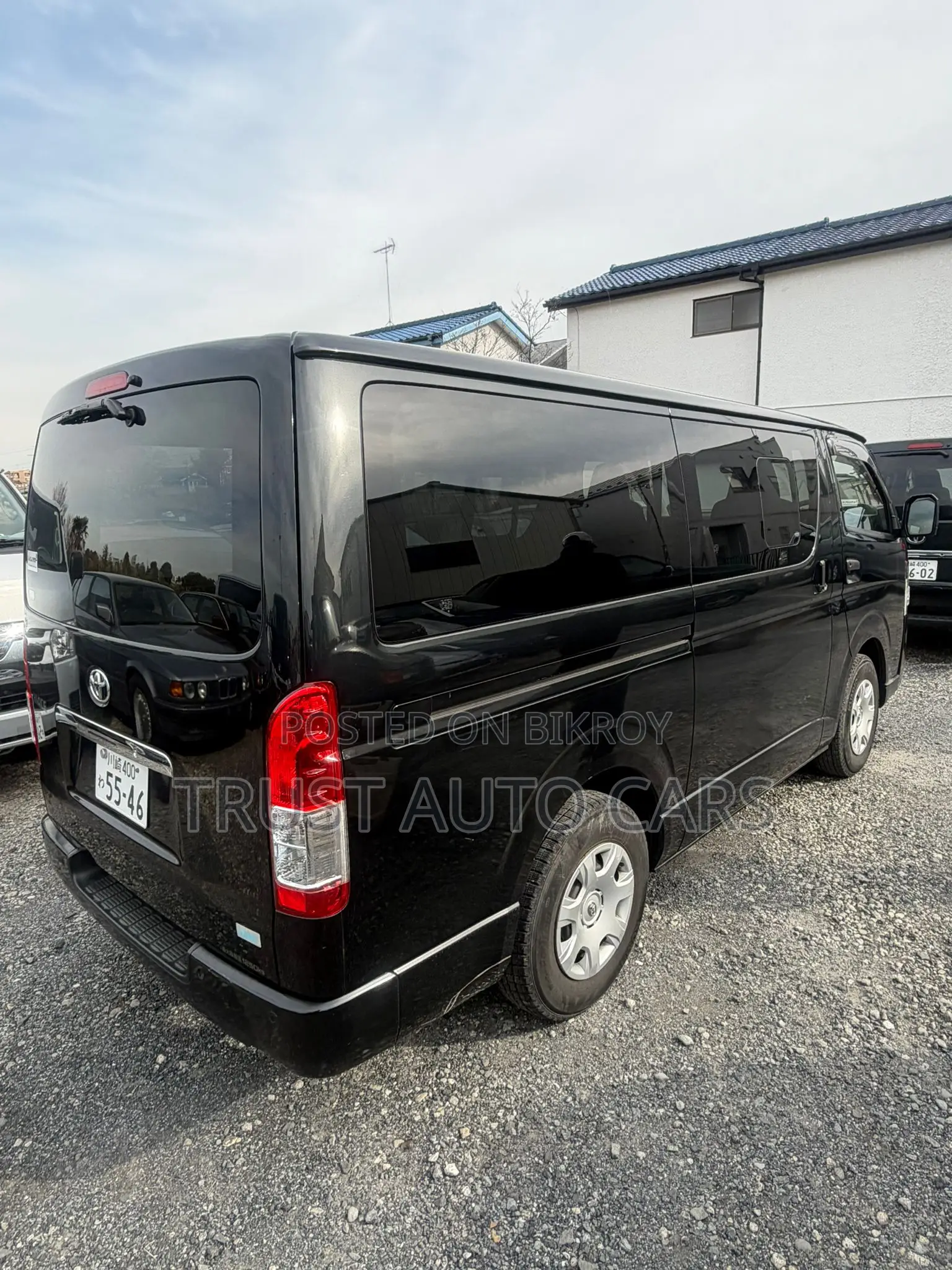 Toyota HiAce 2022 Black