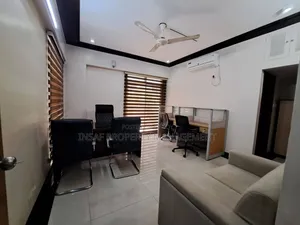 ভাড়ার জন্য প্রিমিয়াম সম্পূর্ণ ফার্নিশড অফিস স্পেস