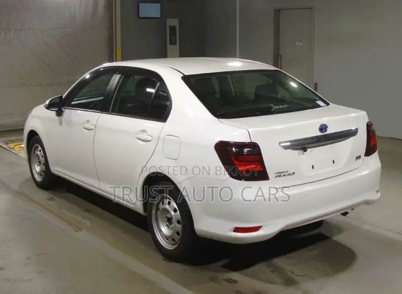 Toyota Axio 2022 White