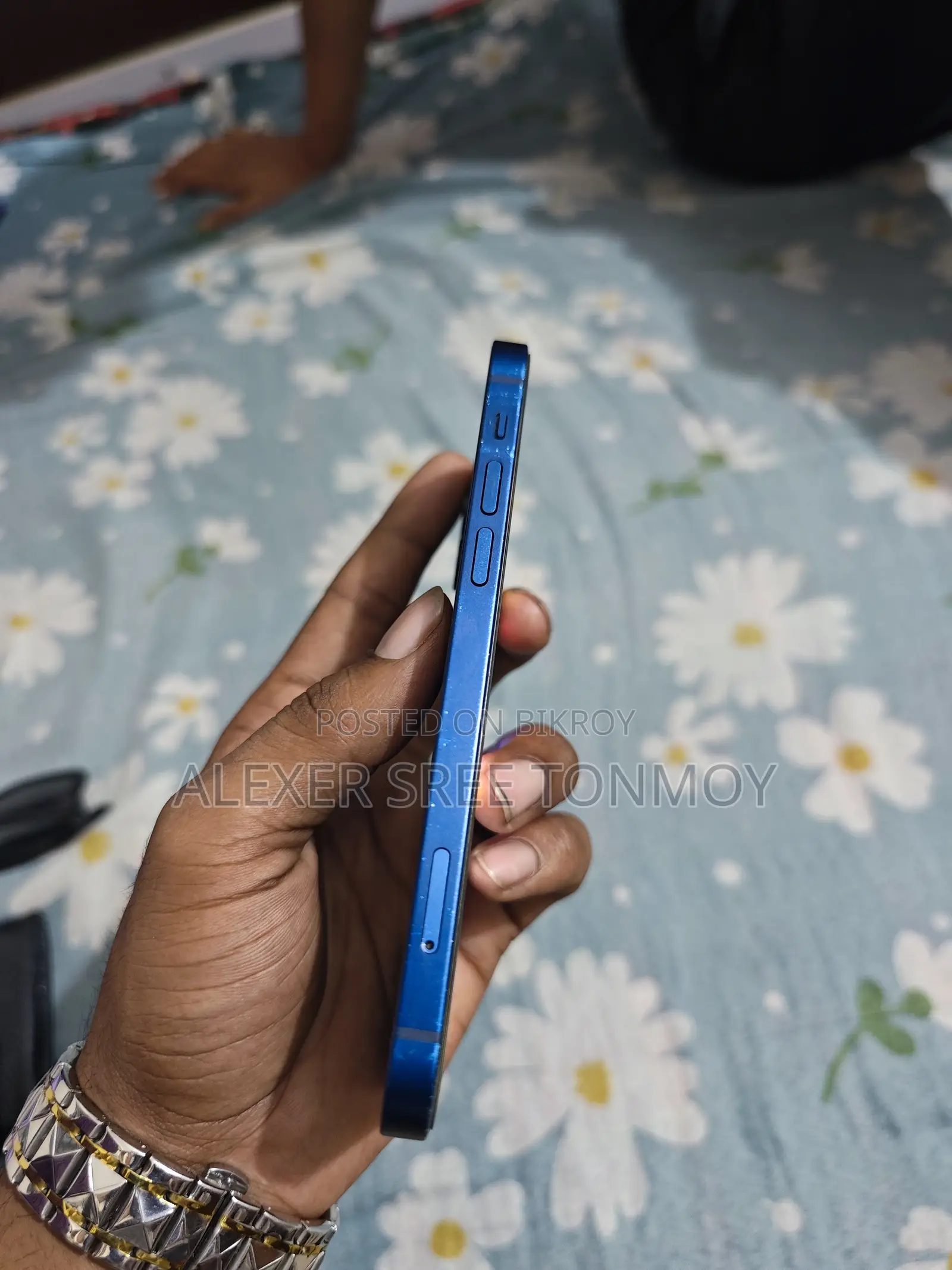 অ্যাপল আইফোন ১২ ১২৮ জিবি ব্লু