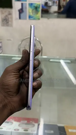 রিয়েলমি ১৪ প্রো লাইট ১২৮ জিবি পিংক