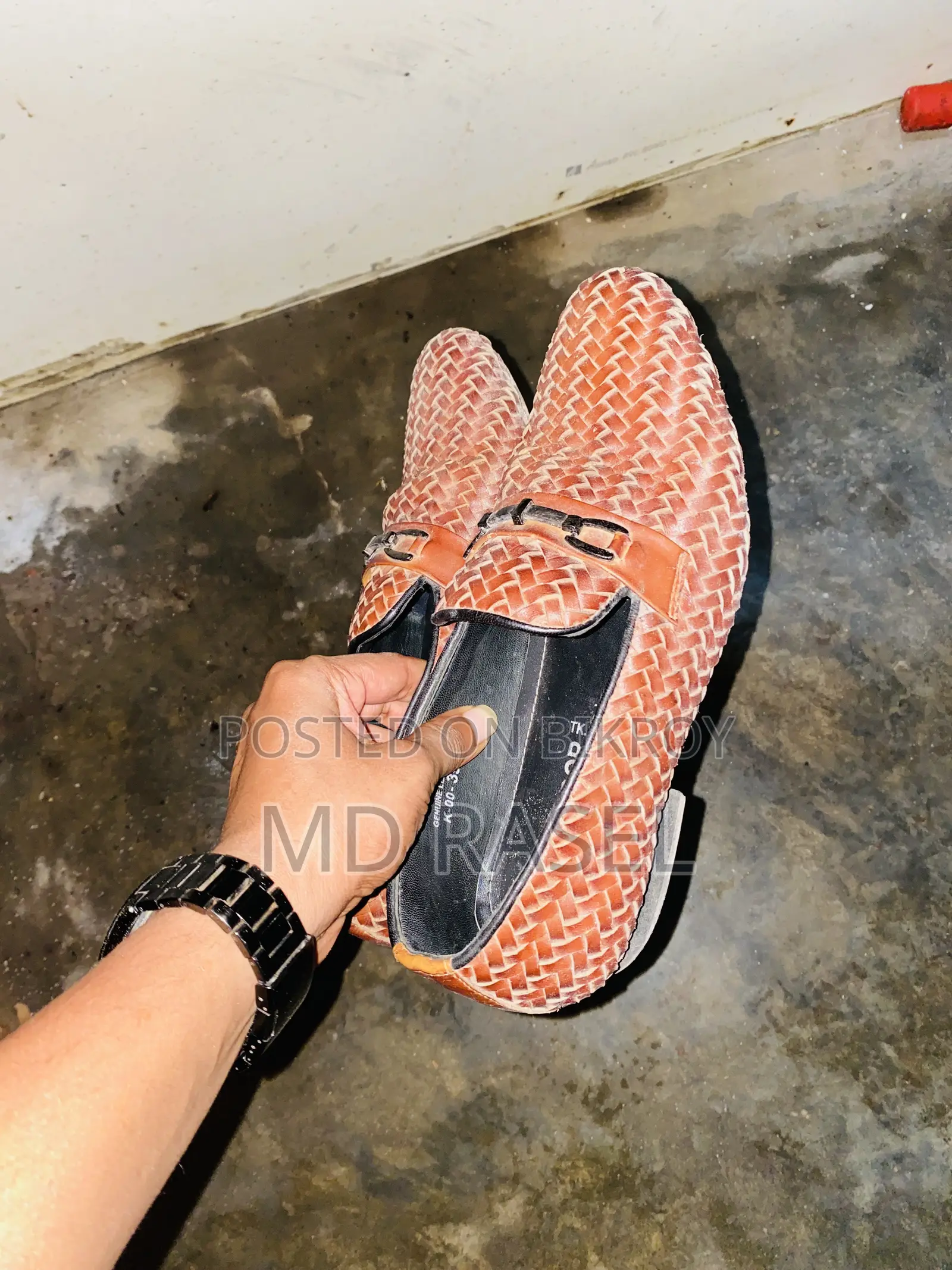 Shoe Sell Shoe Sell