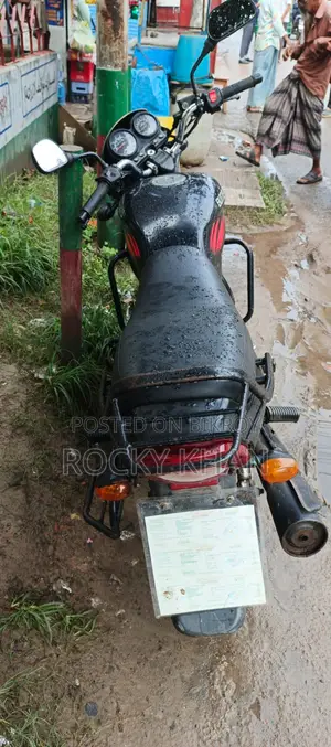 মোটরসাইকেল ২০১৮ কালো