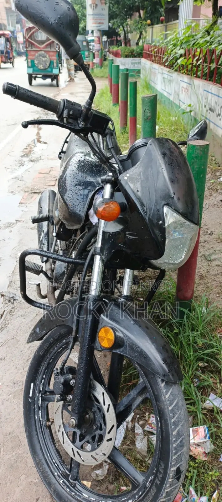 মোটরসাইকেল ২০১৮ কালো