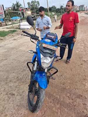 সুজুকি গিক্সার ২০২২ ব্লু