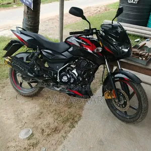বাজাজ পালসার ১৫০ ২০২৫ কালো