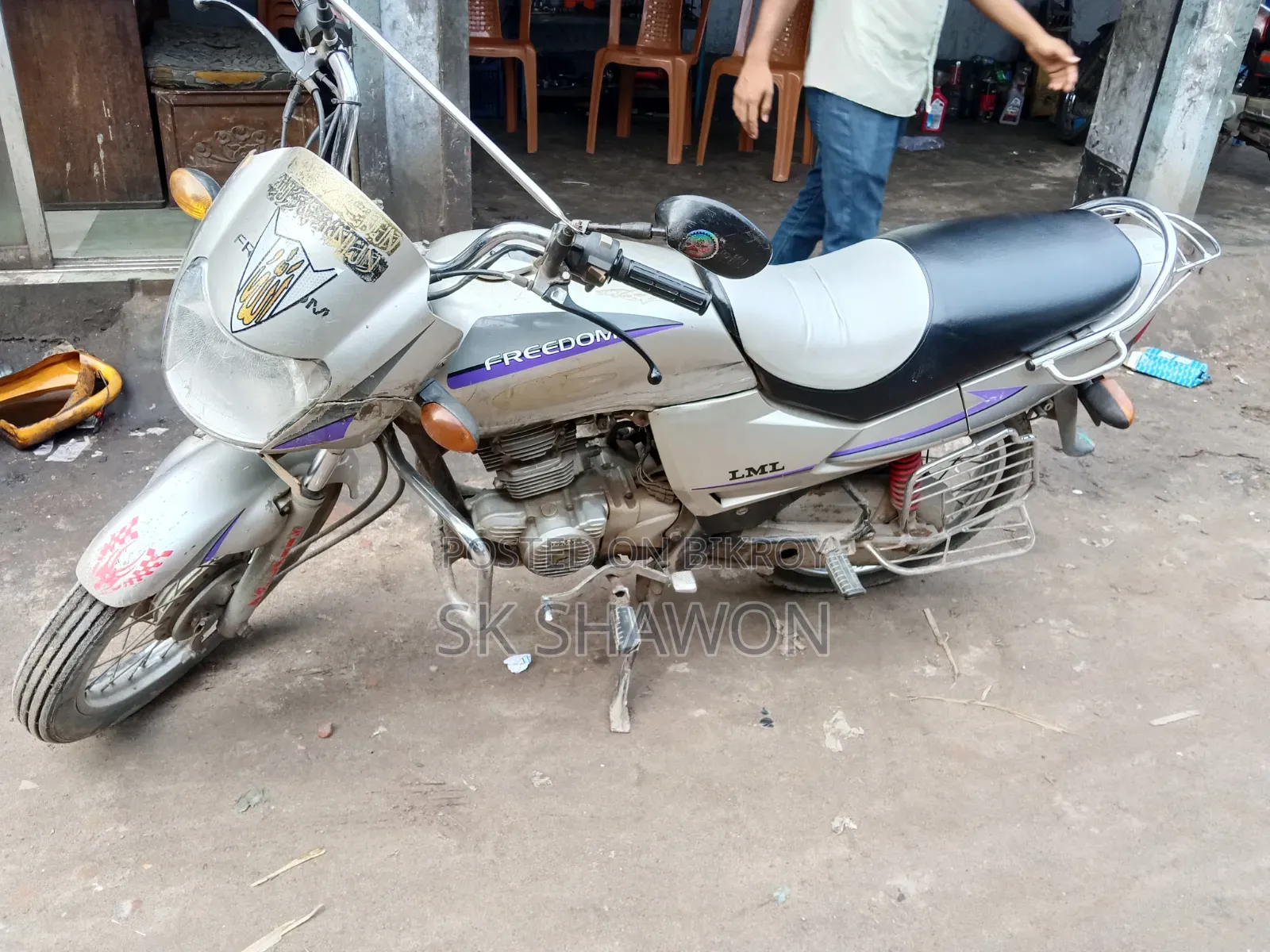 Bajaj Freedom 2019 Gray