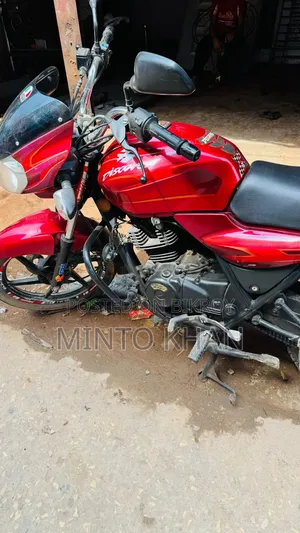 বাজাজ ডিসকভার ১৩৫ ২০১০ লাল