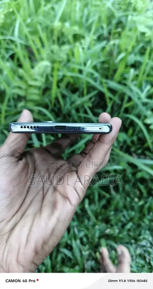 টেকনো ক্যামন ৪০ ২৫৬ জিবি কালো