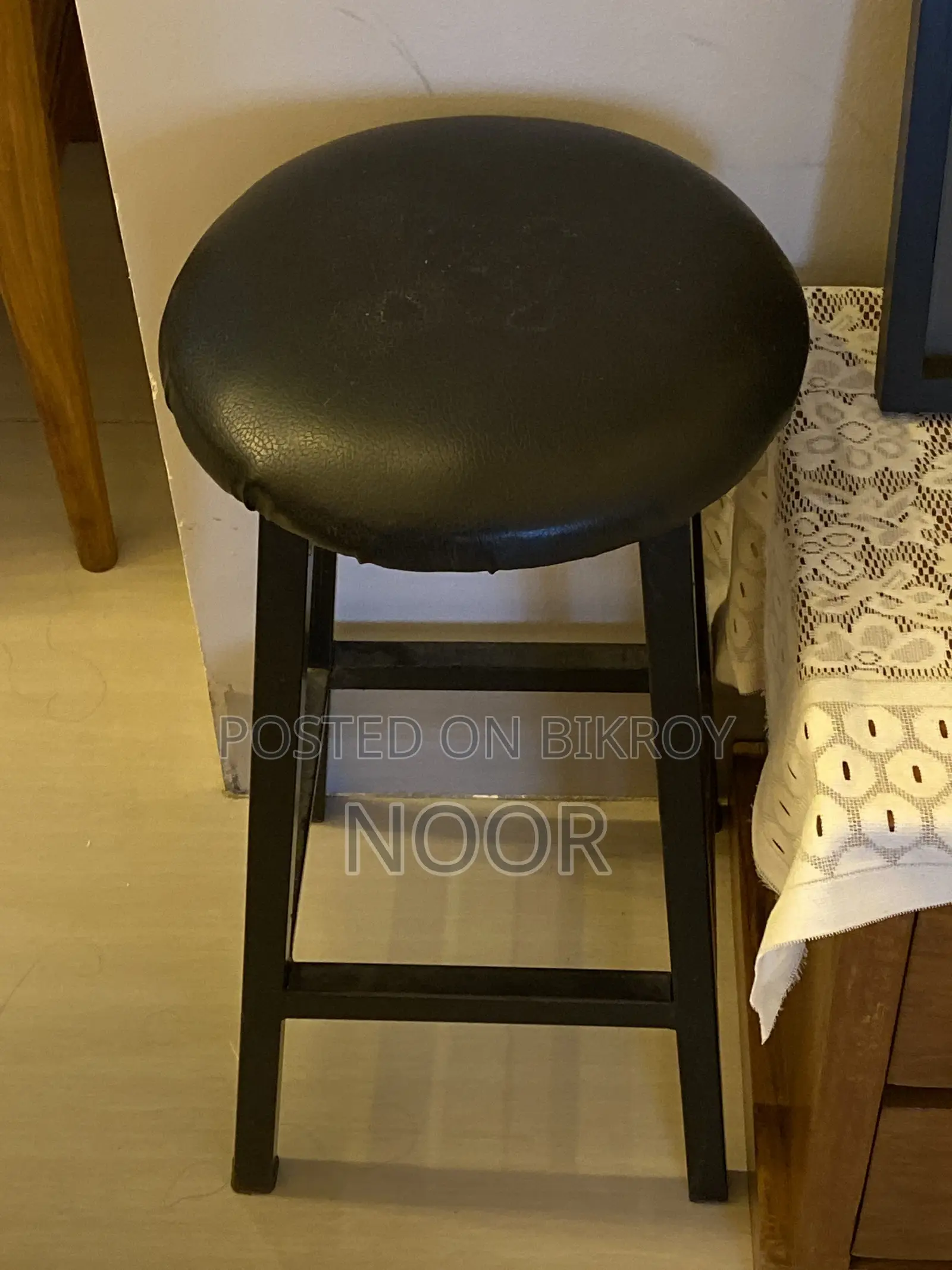 SET of 6 Aesthetic Black Restaurant Chairs for Sale!!