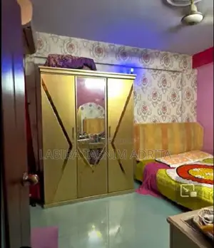 ধানমন্ডির হোলি প্যালেসে আসবাবপত্রসহ ৩ বেডরুমের অ্যাপার্টমেন্ট বিক্রয়
