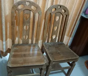 5 chairs and one large size dining table will be sold.