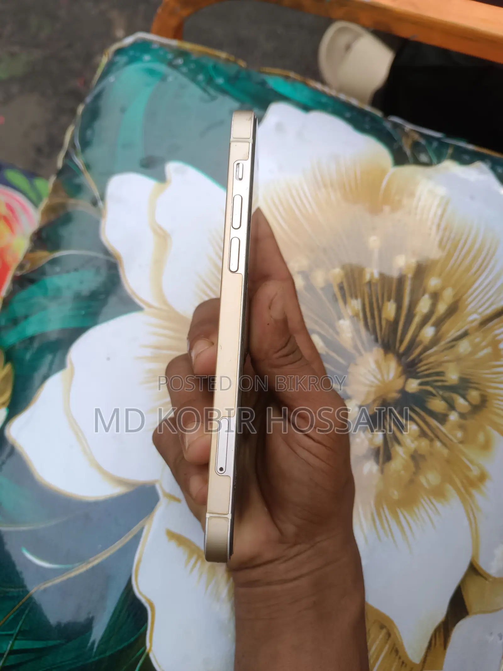 অ্যাপল আইফোন ১২ ১২৮ জিবি সাদা