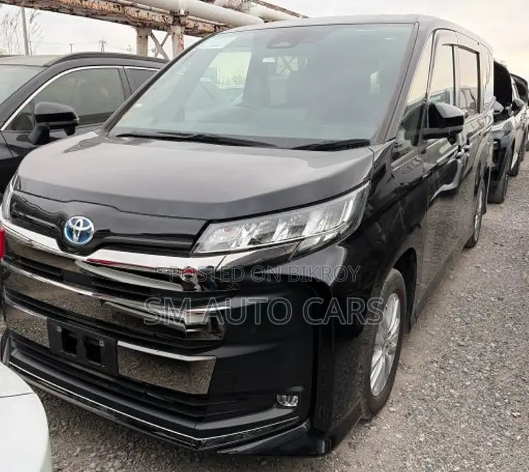 Toyota Noah 2022 Black