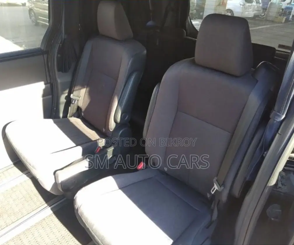 Toyota Noah 2022 Black