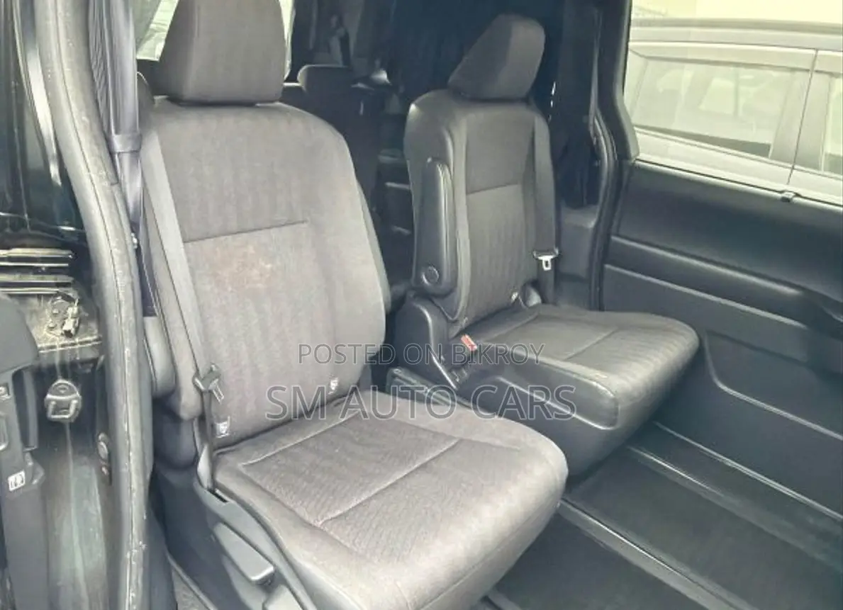 Toyota Noah 2022 Black