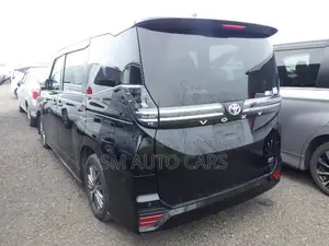 Toyota Voxy 2022 Black