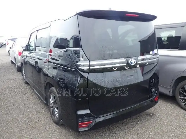Toyota Voxy 2022 Black