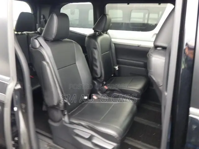 Toyota Voxy 2022 Black