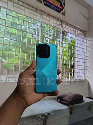 Tecno Spark Go 64 GB Blue