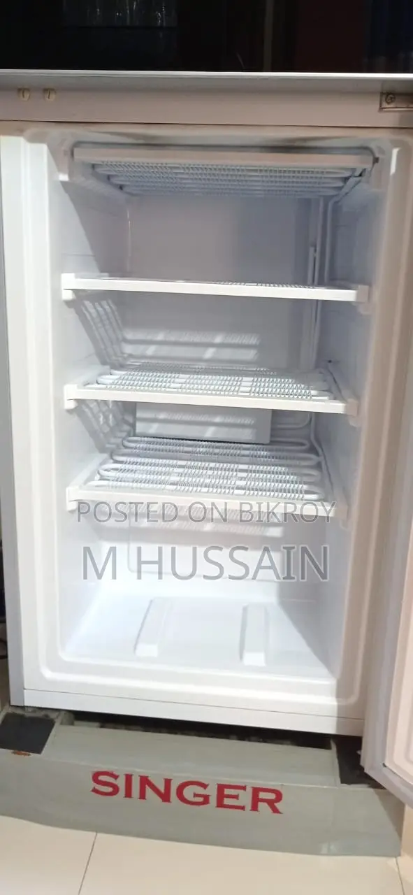 সিঙ্গার ২৩৮ লিটার ফ্রস্ট রেফ্রিজারেটর