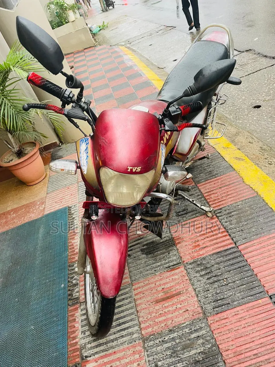 টিভিএস ২০০৮ রেড