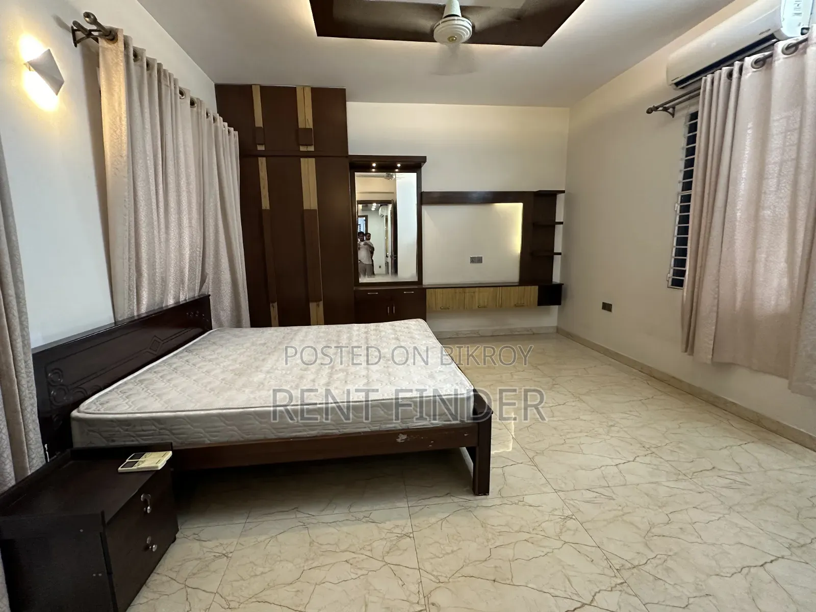 রেন্ট ফাইন্ডার ডট কম, গুলশানে ভাড়ার জন্য আসবাবপত্রসহ ৪ বেডরুমের অ্যাপার্টমেন্ট