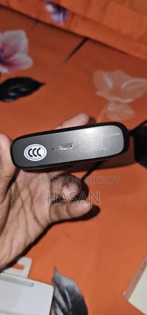 উলানজি জে১২ ওয়্যারলেস মাইক্রোফোন