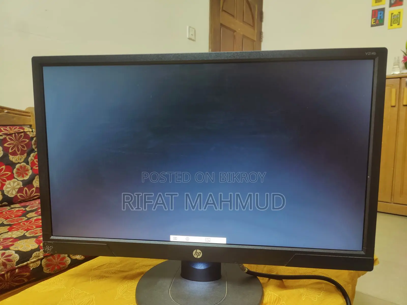 HP V214b 20.7-Inch Monitor