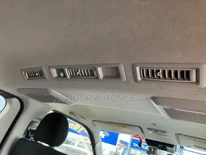 Toyota HiAce 2021 Silver