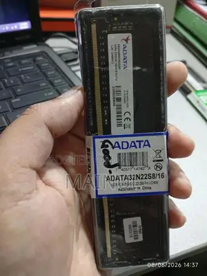 16 GB RAM DDR4 (Desktop RAM)