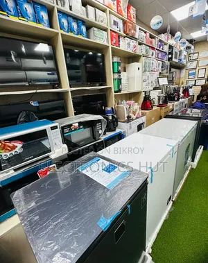 Showroom Helper Needed