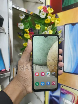 Samsung Galaxy A12 64 GB Black