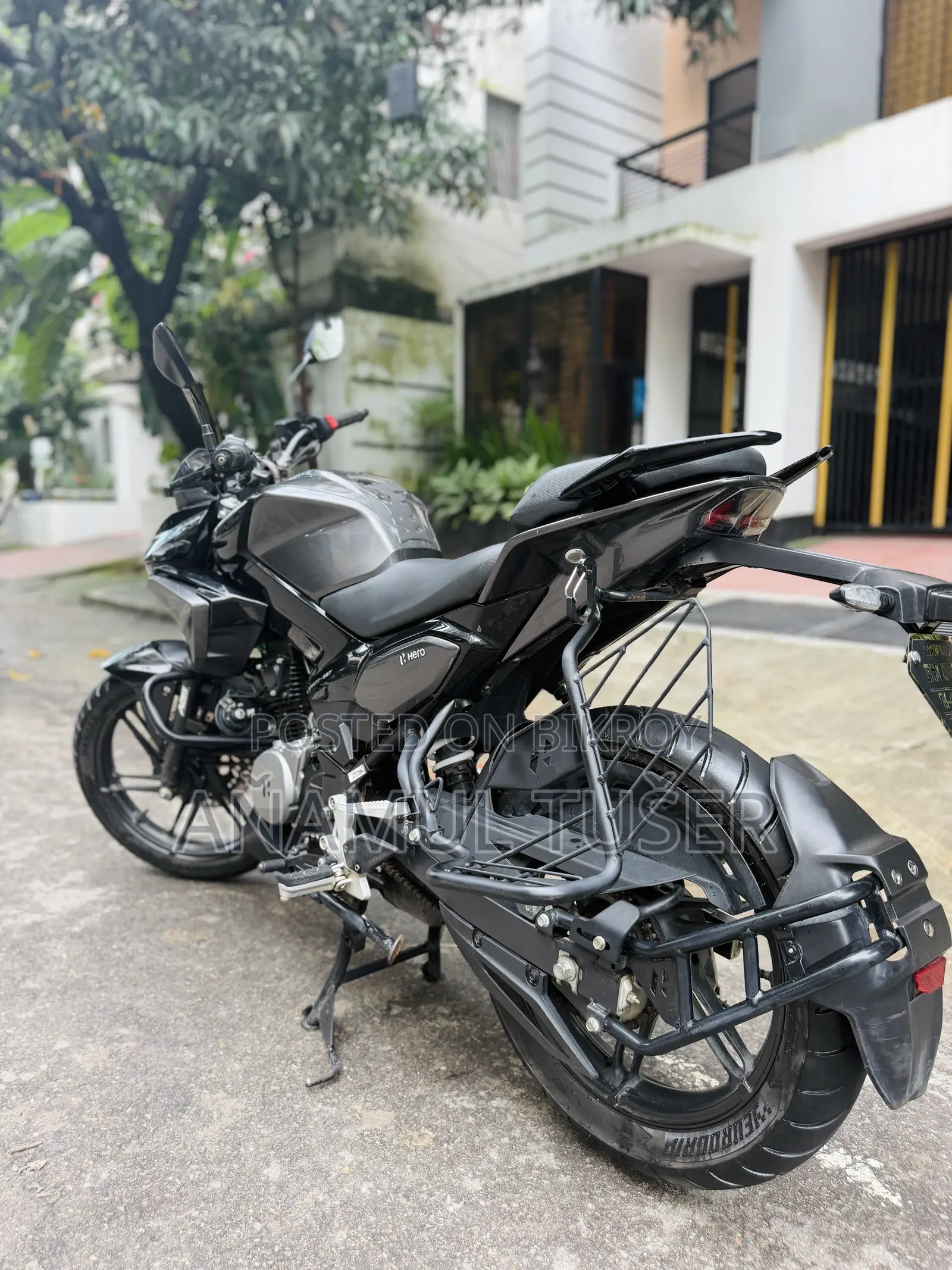হিরো এক্সট্রিম ১২৫আর ২০২৫ ব্ল্যাক
